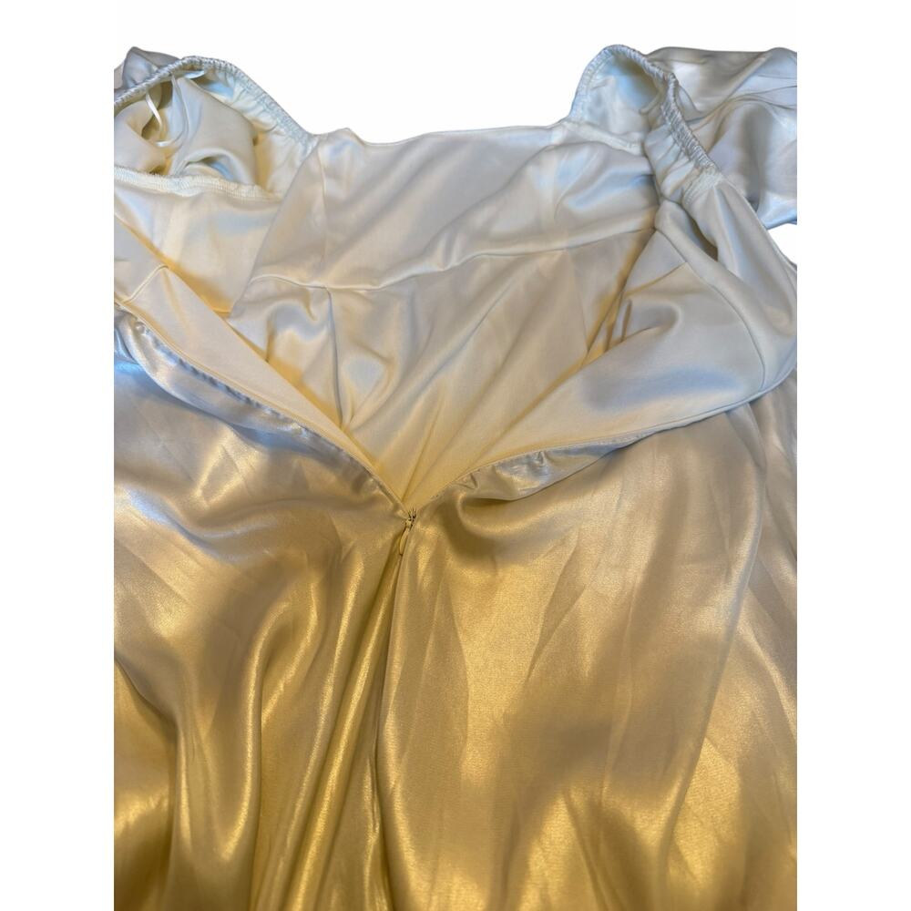 Shop Neighbor by In the Beginning Ivory Balloon Sleeve Dress - Size S - Picture 10 of 12
